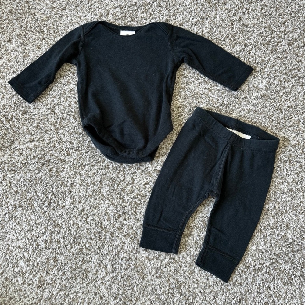 Hanna Andersson Baby Onesie & Pant Set